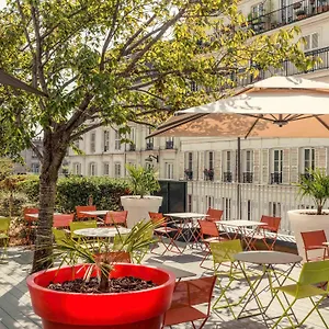 Mercure Montmartre Sacre Coeur **** Париж