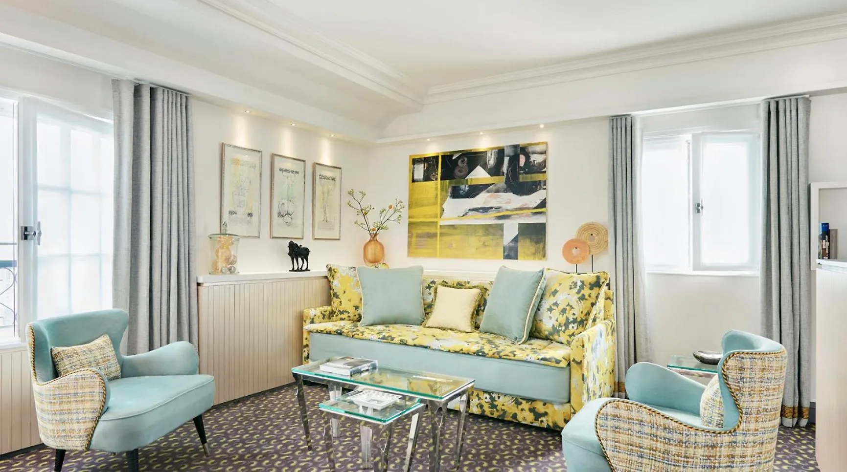 Le Burgundy Paris Hotel